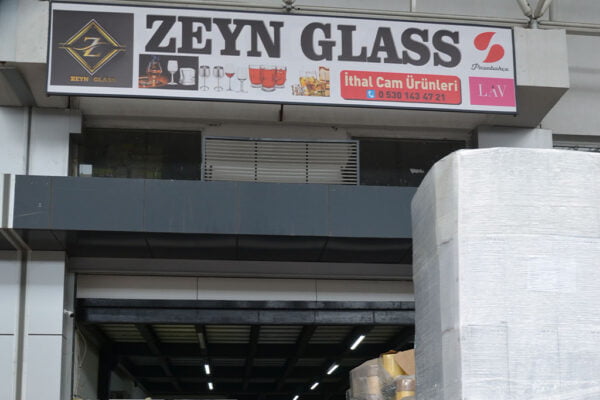 Zeyn Glass
